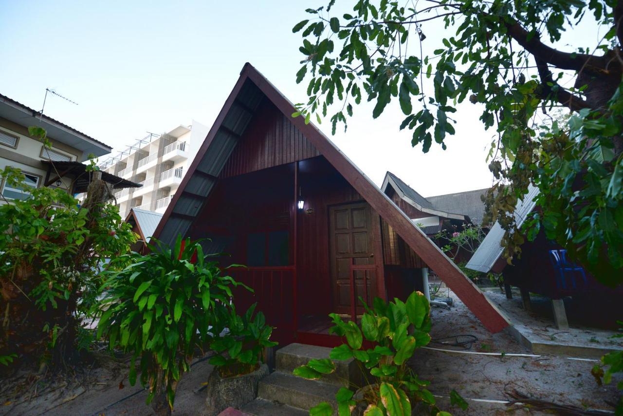 Delta Chenang Resort Pantai Cenang  Exterior foto