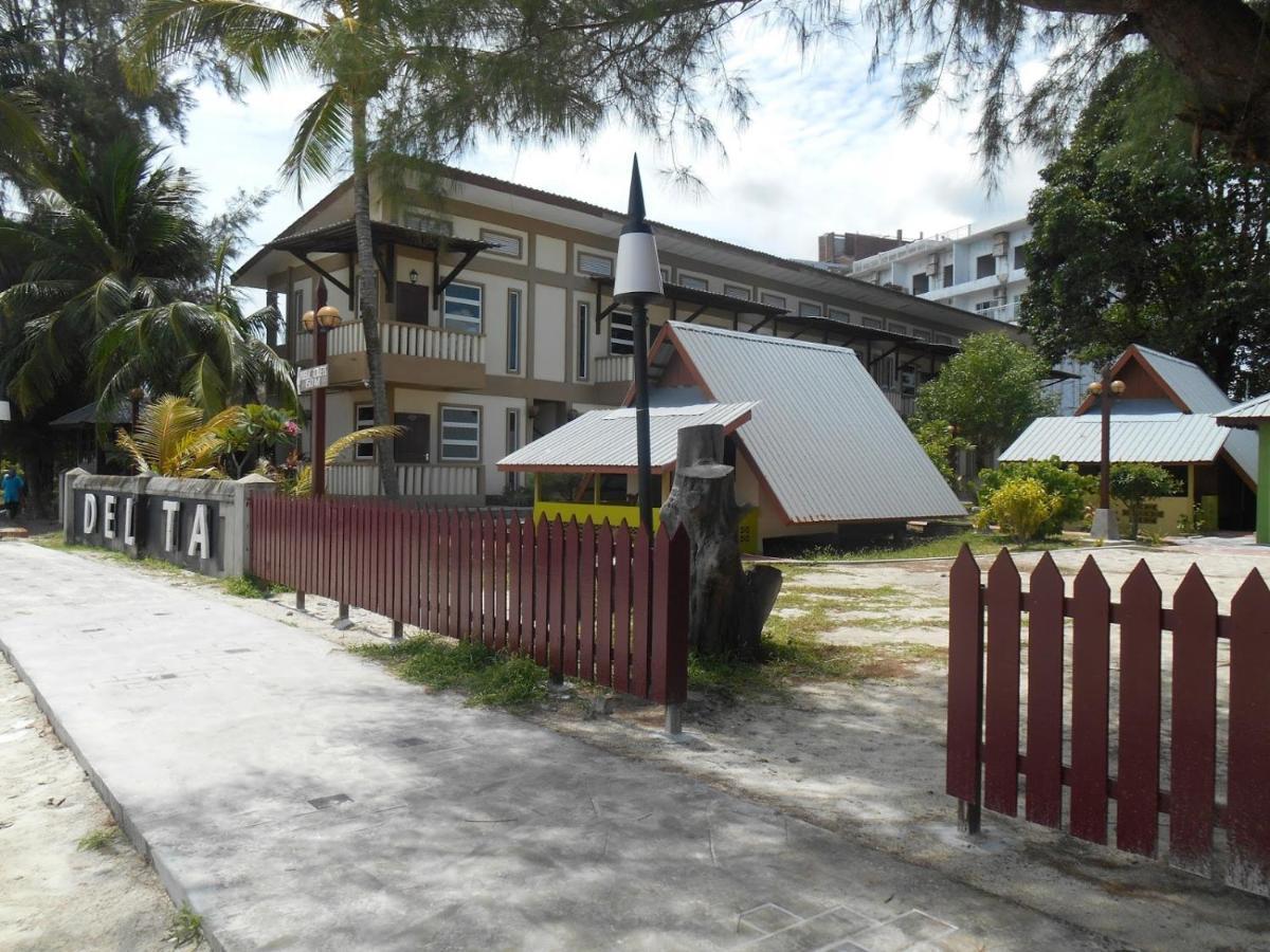 Delta Chenang Resort Pantai Cenang  Exterior foto